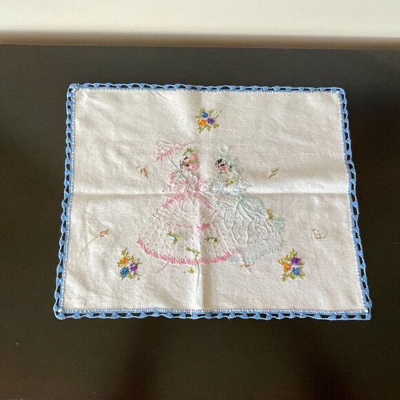 Vintage 3 piece Doily Set Embroidered Ladies - Picture 7 of 10